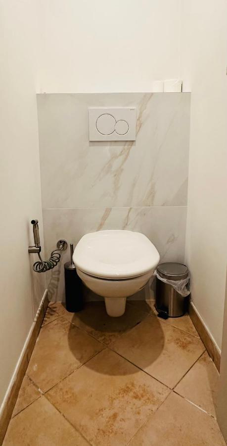 The Nice - 3 Rooms, 3Air Cond, 3Tv, 3Fans, 2 Wc, Wifi Everywhere 5Min Aeroport, Train, Beach, 1Min Tram, 15 Min Centre, Port, Parking Possible Buitenkant foto