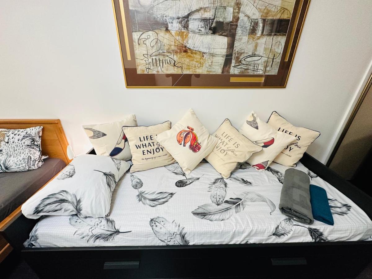 The Nice - 3 Rooms, 3Air Cond, 3Tv, 3Fans, 2 Wc, Wifi Everywhere 5Min Aeroport, Train, Beach, 1Min Tram, 15 Min Centre, Port, Parking Possible Buitenkant foto